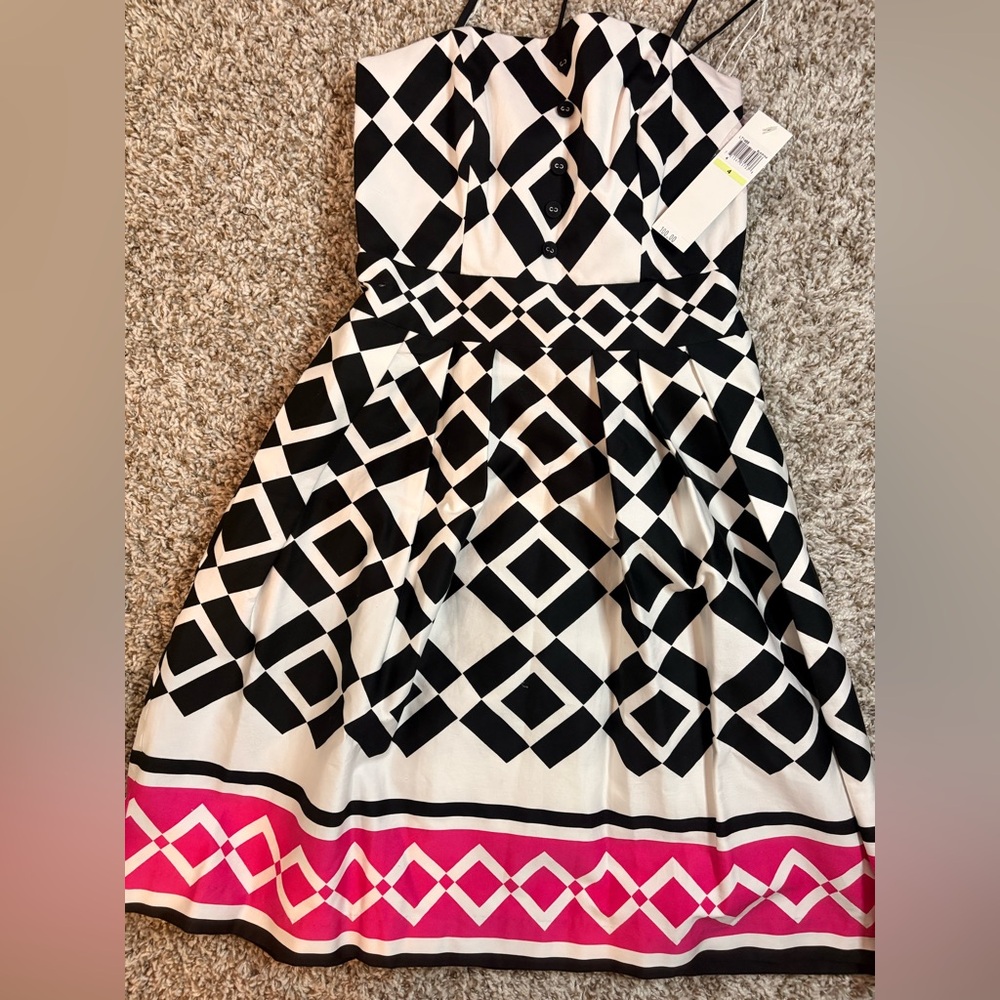 Women’s Black & White Geometric Print Dress with Pink Border